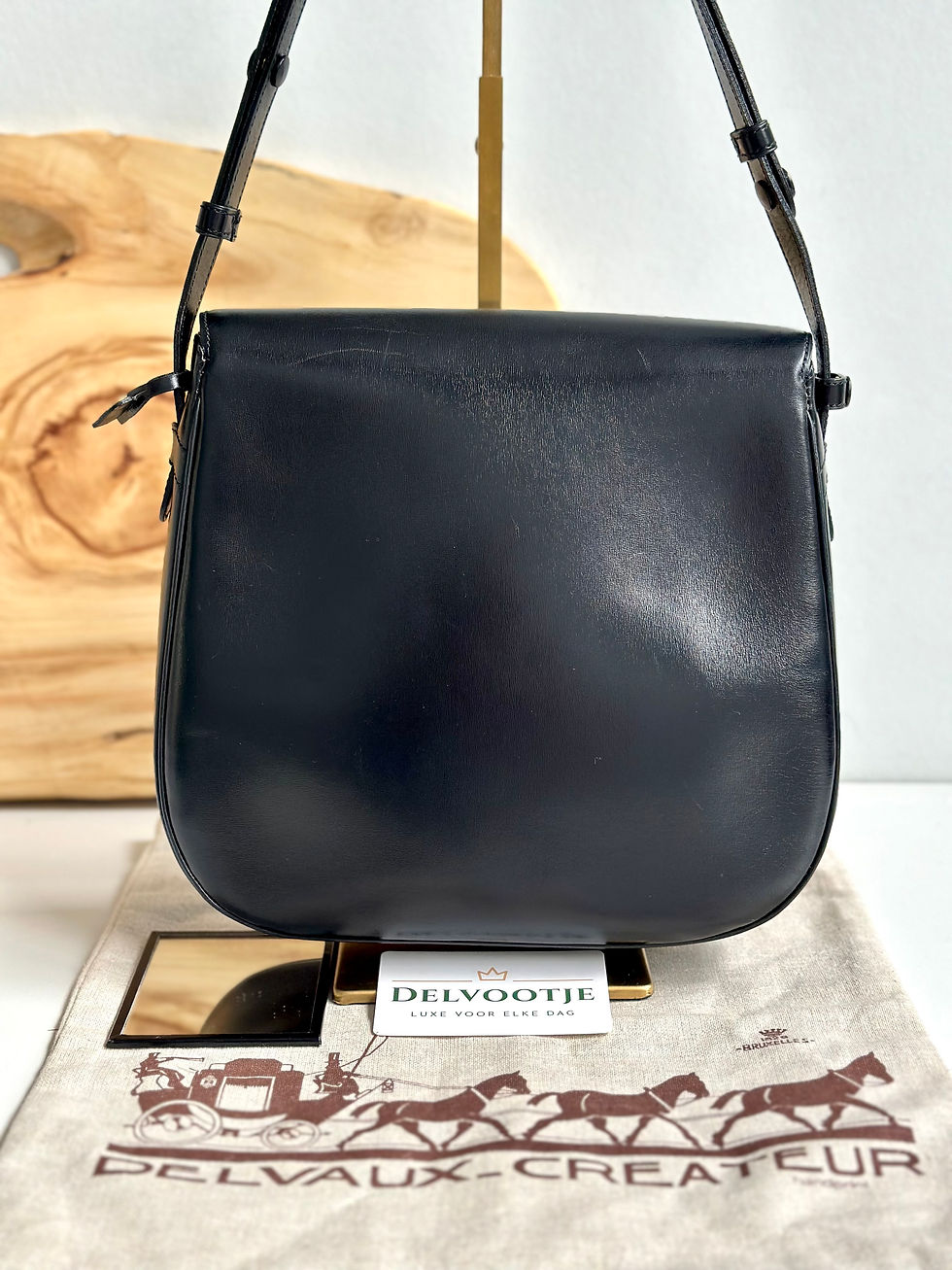 Thumbnail: Delvaux Le Diligent