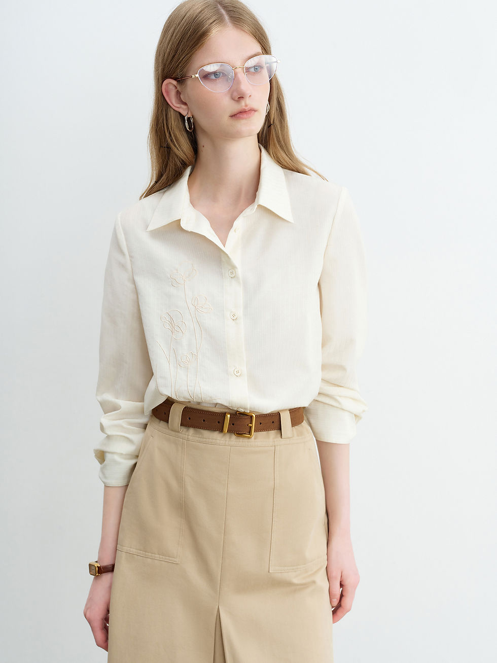 Thumbnail: ZIQIAO Minimalism Style Gentle Flower Embroidered Shirt For Women 2025 Autumn Ne