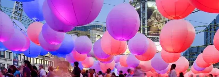 LIGHT PLAY.webp