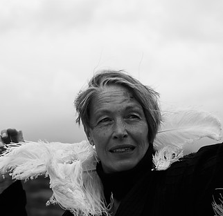 B&W feather 17.jpeg