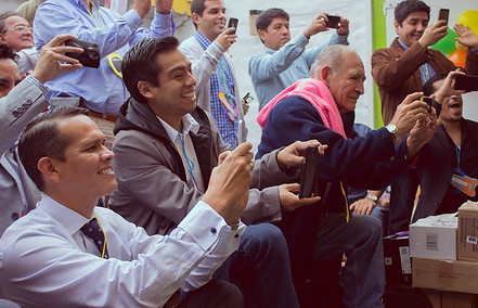 13418392_867599506685489_697134817952274