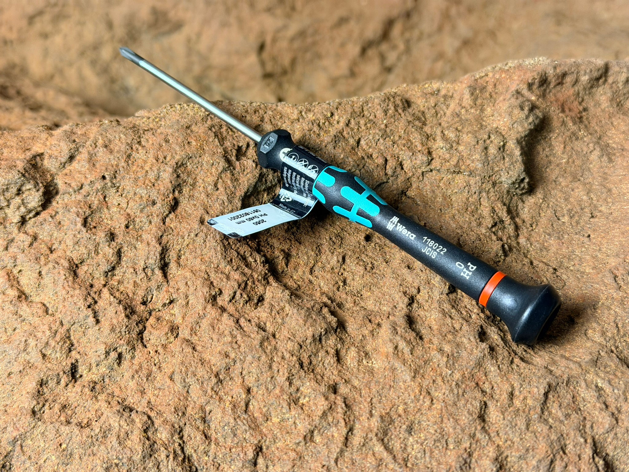 Wera PH000 Precision Screwdriver on a textured rock
