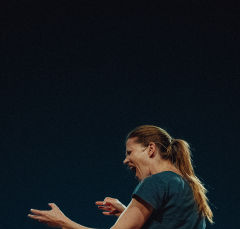 5 Aralık’ta İlk Kez Sahnede!