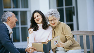 Helping Without Hovering: Supporting Aging Parents the Right Way