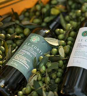 Principe-Corsini-Olio-nuovo-2020-Olio-evo-e-dop-Le-Corti.jpg