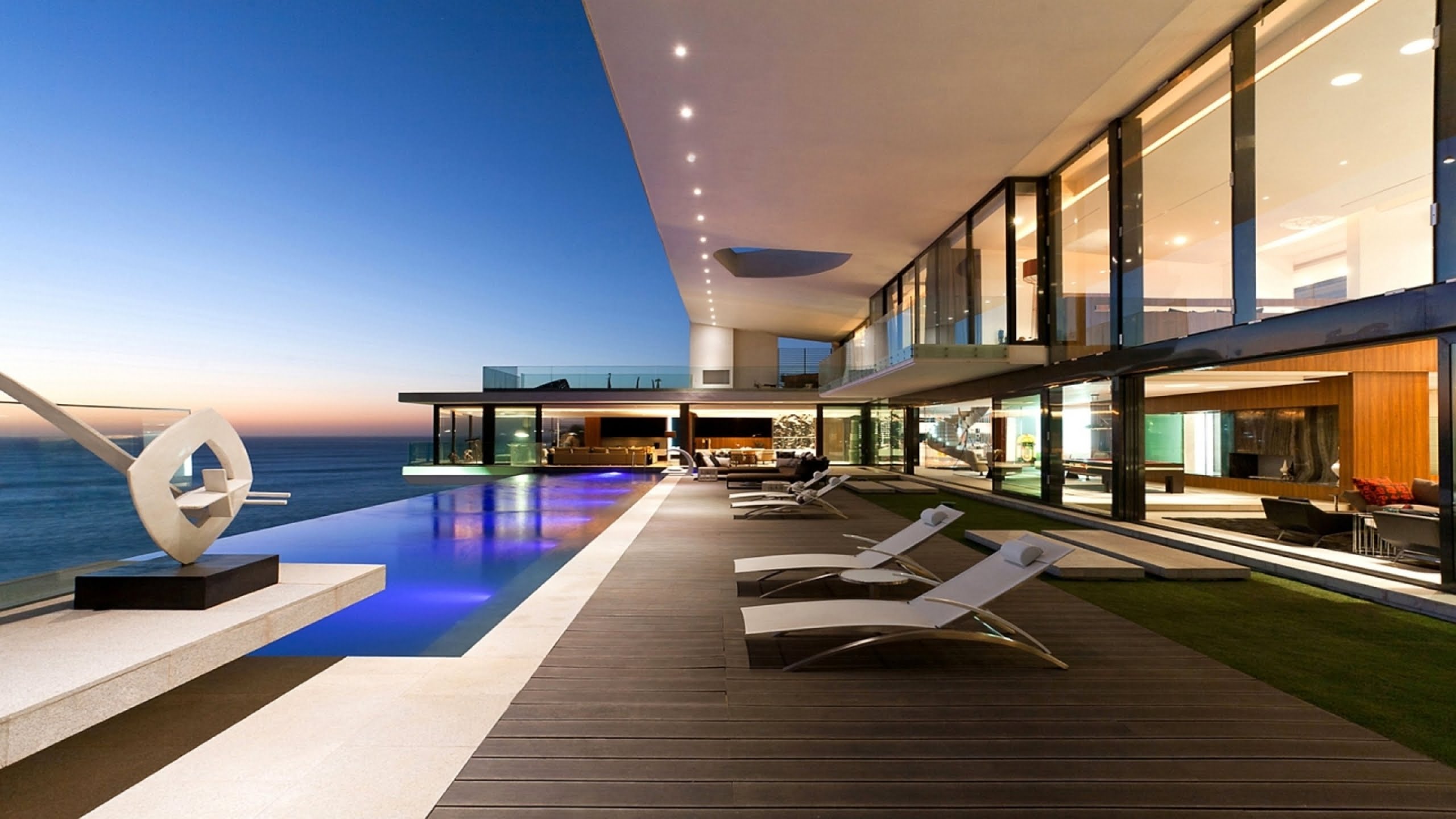 Realty King Hd