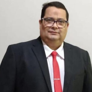 Dr Jairo Piloto_edited.jpg