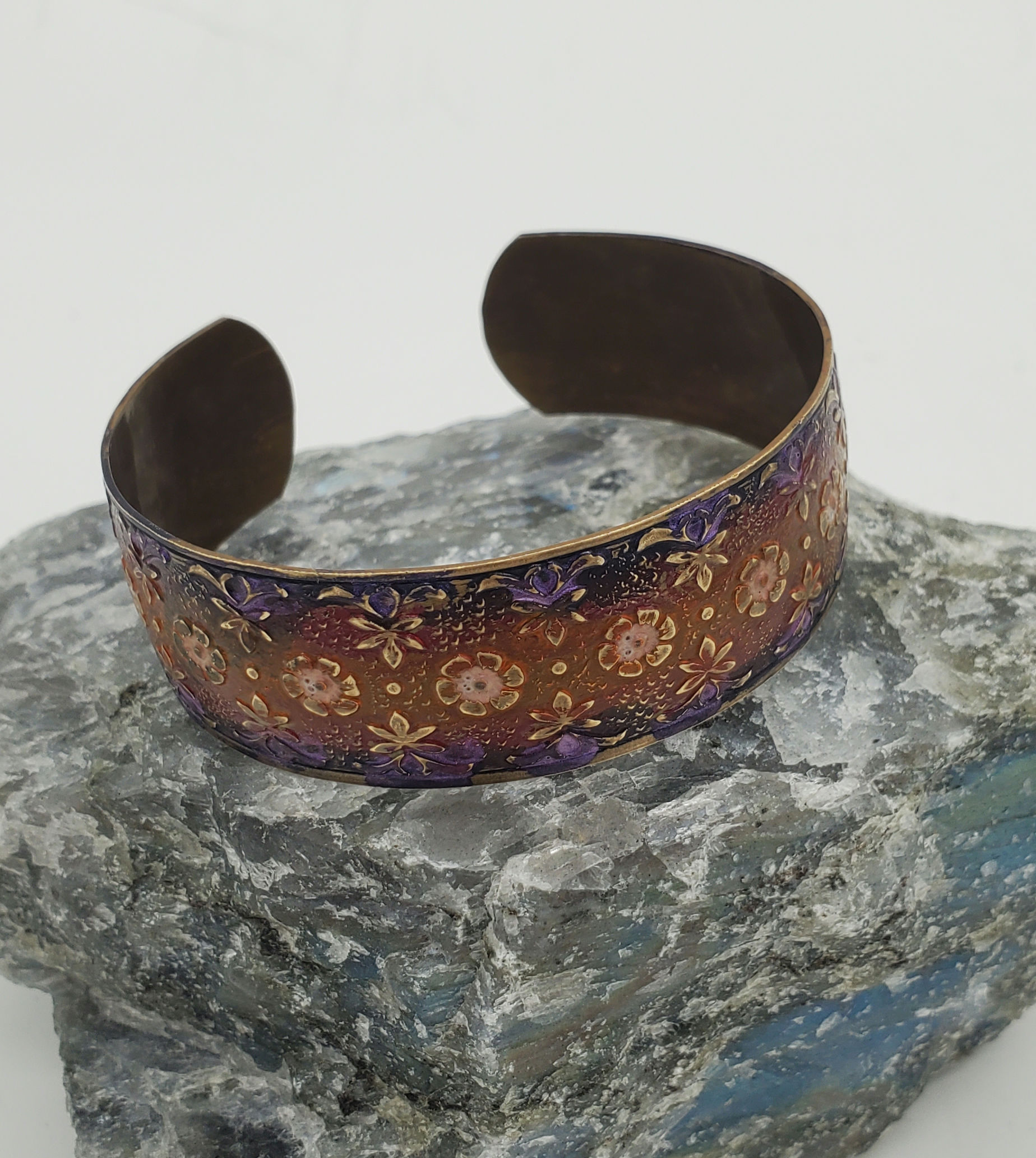 Hand patinaed floral pattern natural brass cuff bracelet 