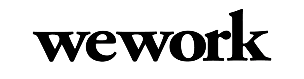 אורות לבנים קטנים בתוך חושך מוחלט, תצפית על הנוף בלילה.