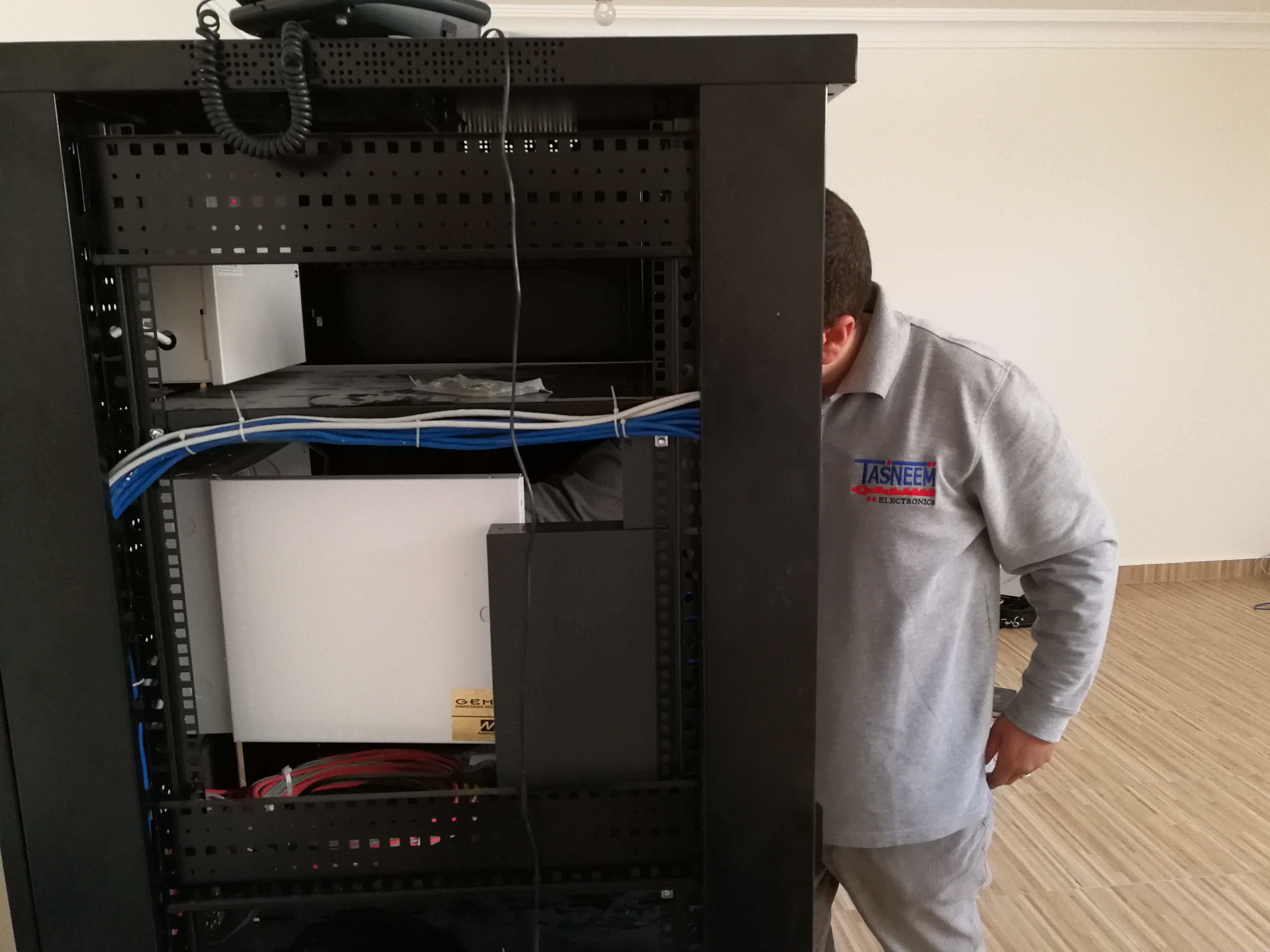 Tasneem Electronics