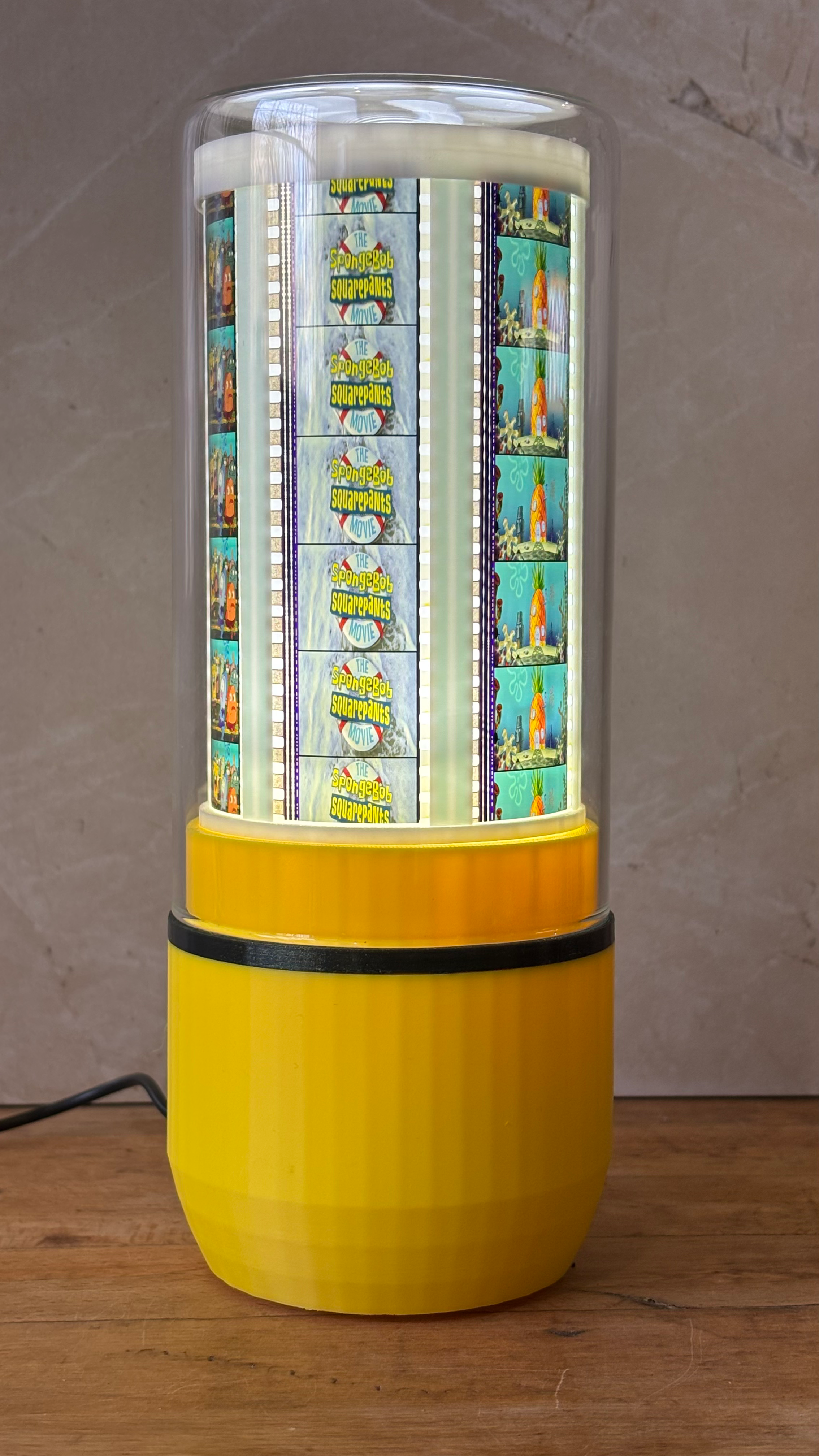 'SPONGEBOB SQUARE PANTS' - 35mm Film Based Accent Light