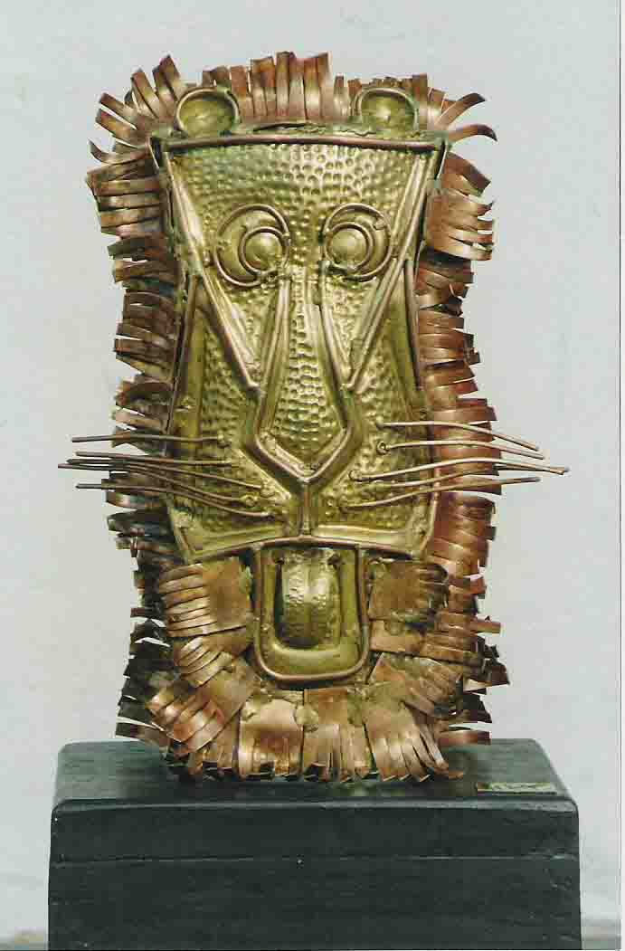 Lion Head copper n Brass sheet welded 38x22x13 cms 2005.jpg