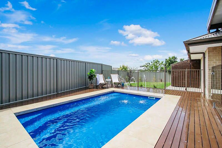 Aqua Techncis Altogary West