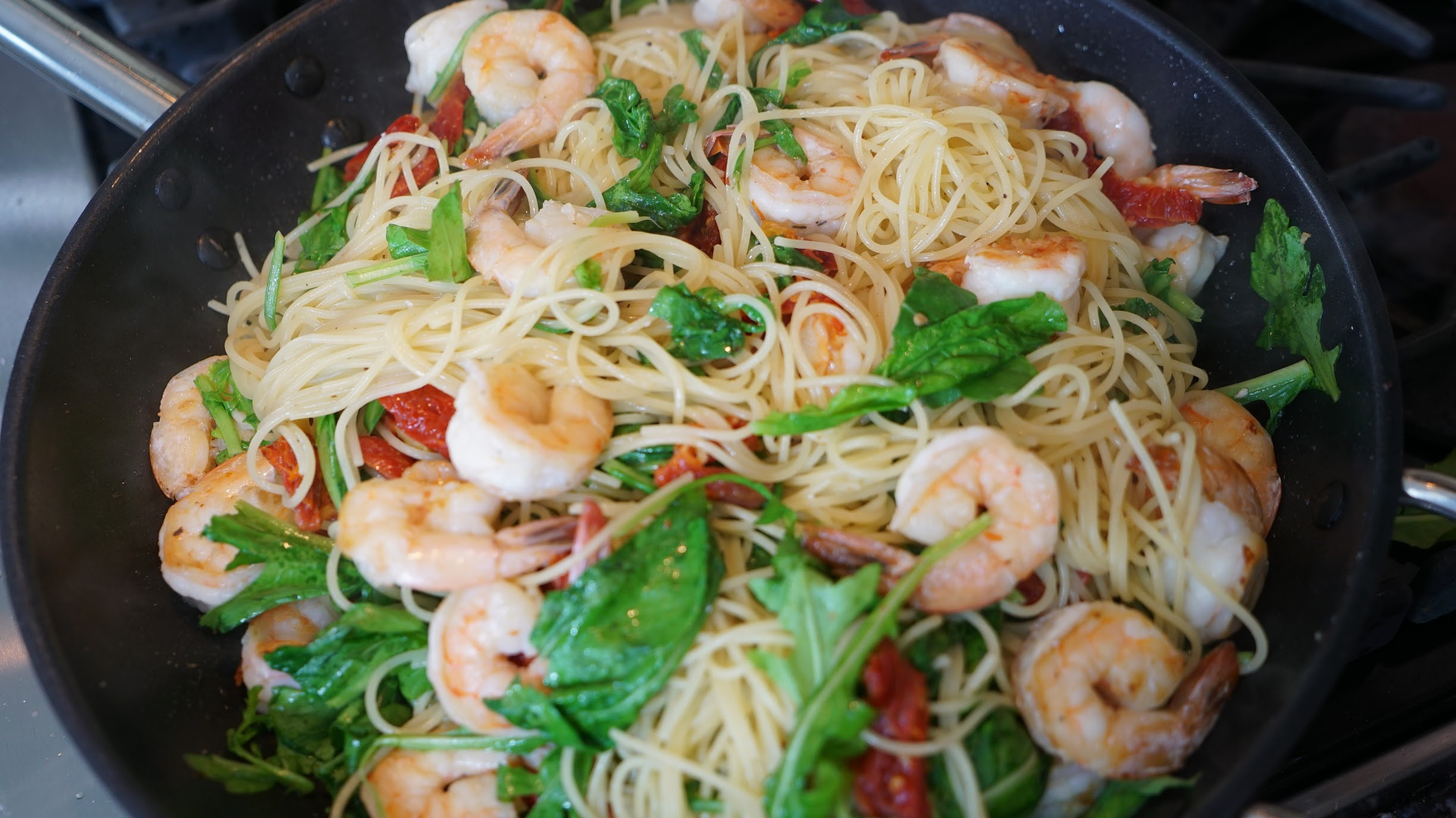 Fedelini con Rucola Gamberi e Pomodori Secchi