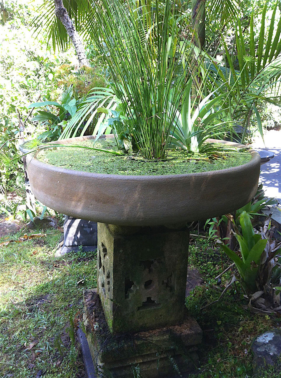 CUBICO GARDEN DECOR