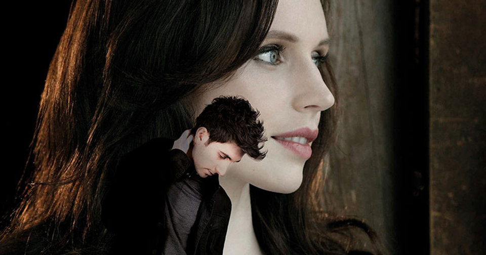 ALEXANDRA SINGS, ALEX PLAYS