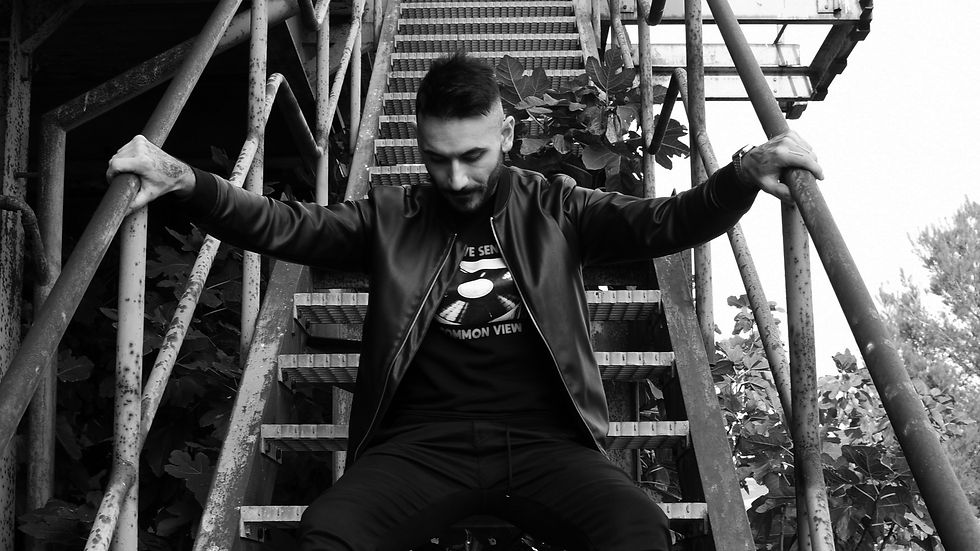 The Southern press shot