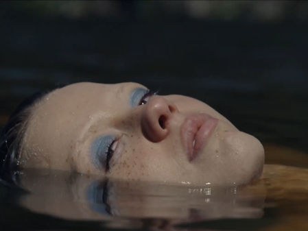 'X' Brings Blood and Boinking Back to the Big Screen