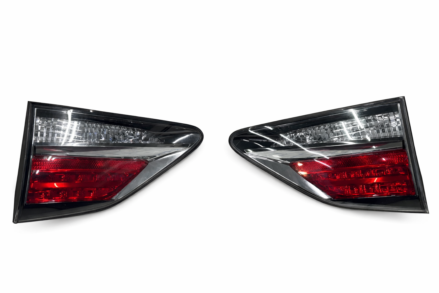 2013-2015 Lexus RX350/RX450H OEM LH & RH Inner Taillight Pair Fits on Tailgate