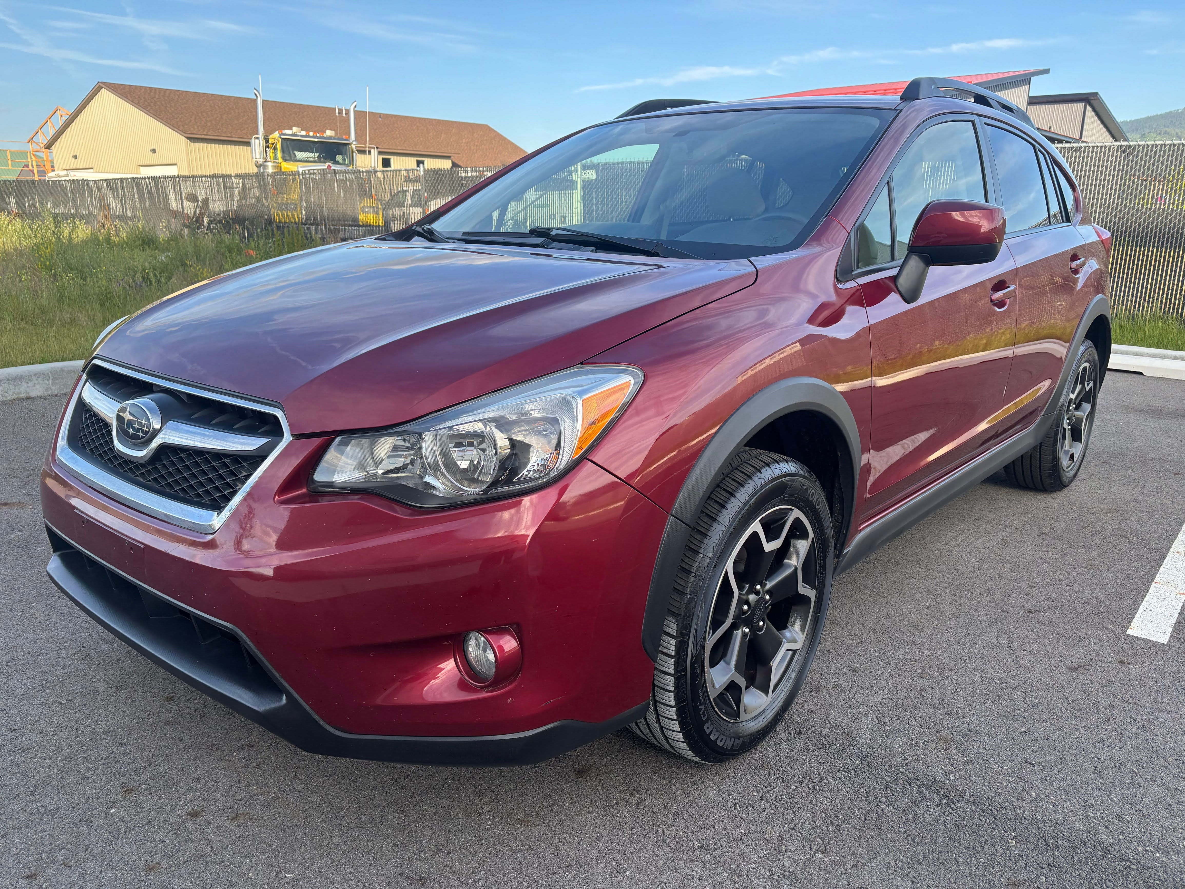 2014 Subaru Crosstrek Premium 2.0i only 66k mi! GREAT CAR!