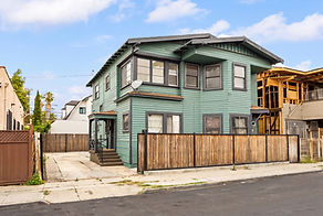 3-Parking Spots USC Friendly 3-4 Bedroom