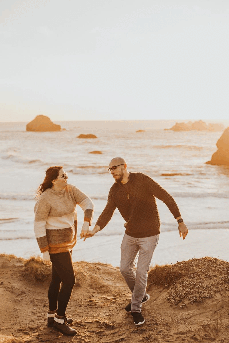 Oregon Coast Engagement Photos