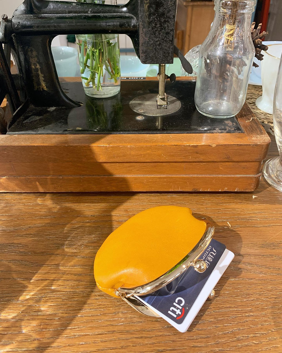 Thumbnail: Vintage leather frame coins bag