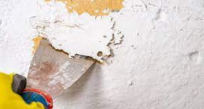 How to Peel Off Wall Paint Using Thinner