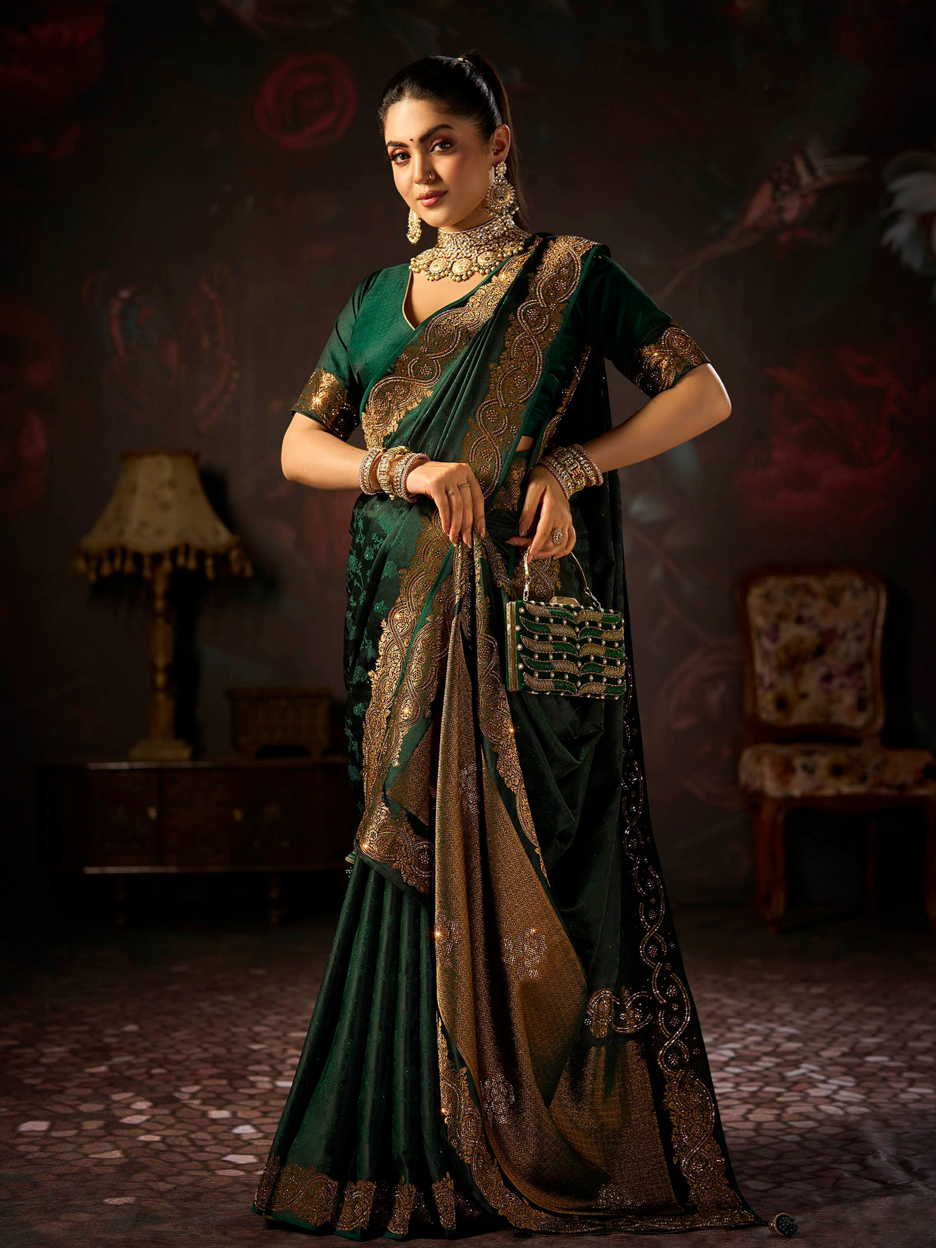 Latest Designer Saree for Women, Paithani Saree, Linen Saree, Kashmiri Sarees, Saree Blouse, Sarees for Indian Weddings, Red