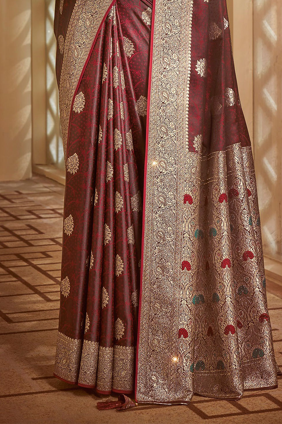 Thumbnail: Latest Designer Saree for Women, Paithani Saree, Linen Saree, Kashmiri Sarees, Saree Blouse, Sarees for Indian Weddings, Red