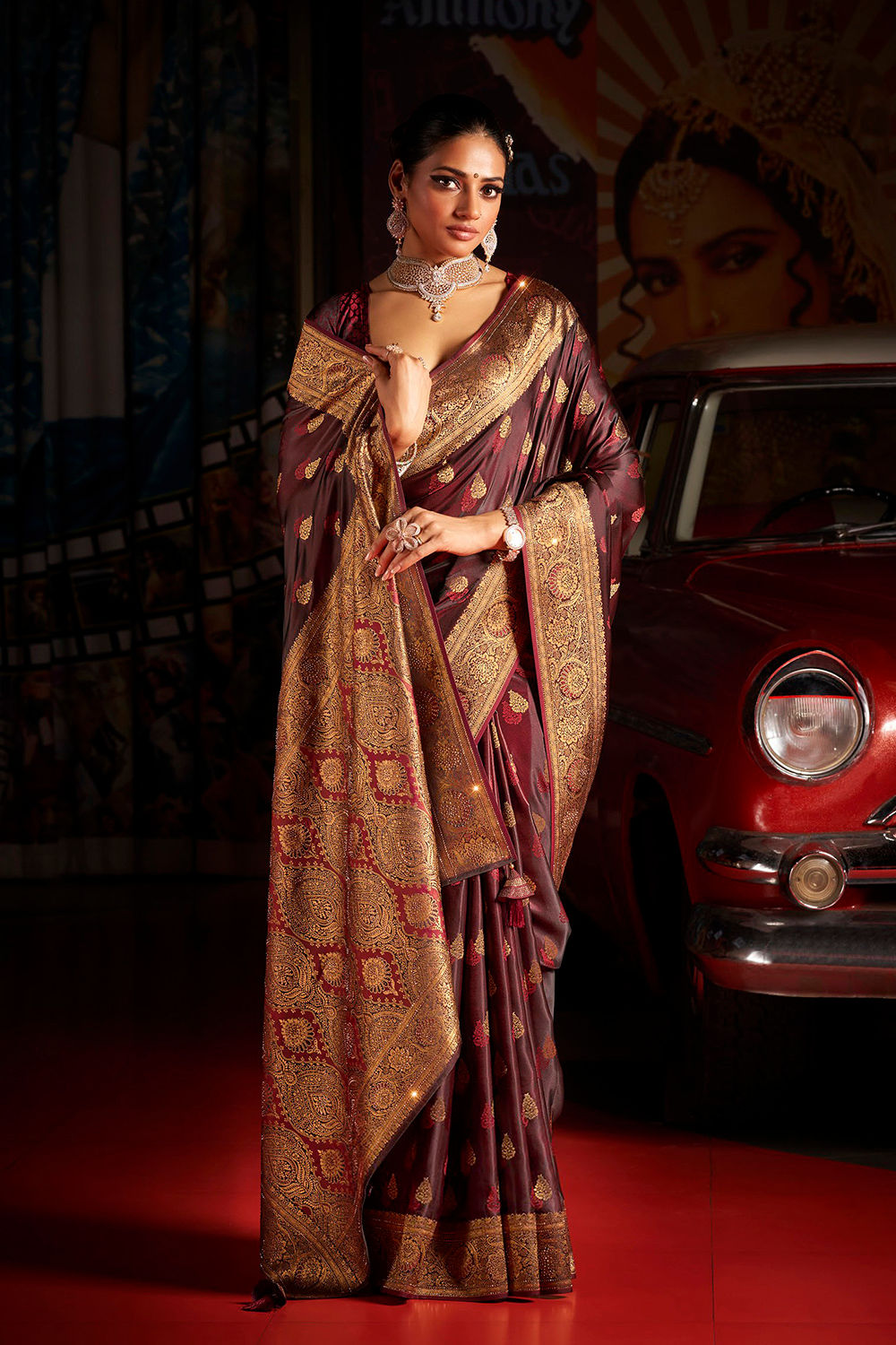 Latest Designer Saree for Women, Paithani Saree, Linen Saree, Kashmiri Sarees, Saree Blouse, Sarees for Indian Weddings, Red