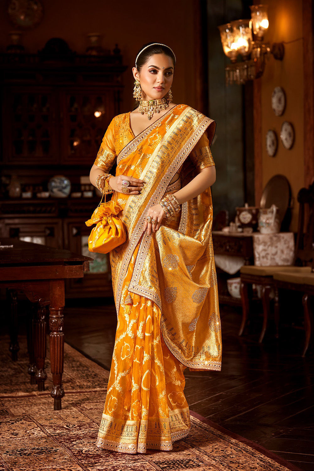 Bridal Sarees, Party Wear, Bollyood, Kanjivaram Saree, Net, Lehenga, Printed, Half Sarees, Chikankari, Bandhani, Georgette,