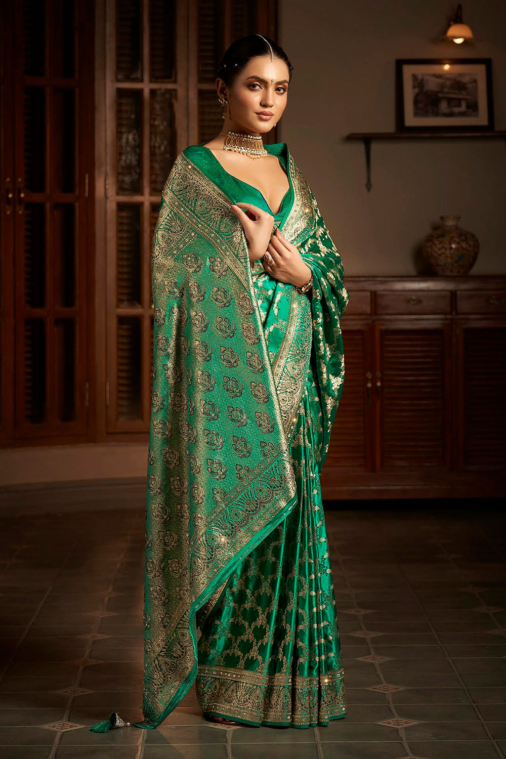 Bridal Sarees, Party Wear, Bollywood, Kanjivaram Saree, Net, Lehenga, Printed, Half Sarees, Chikankari, Bandhani, Georgette,