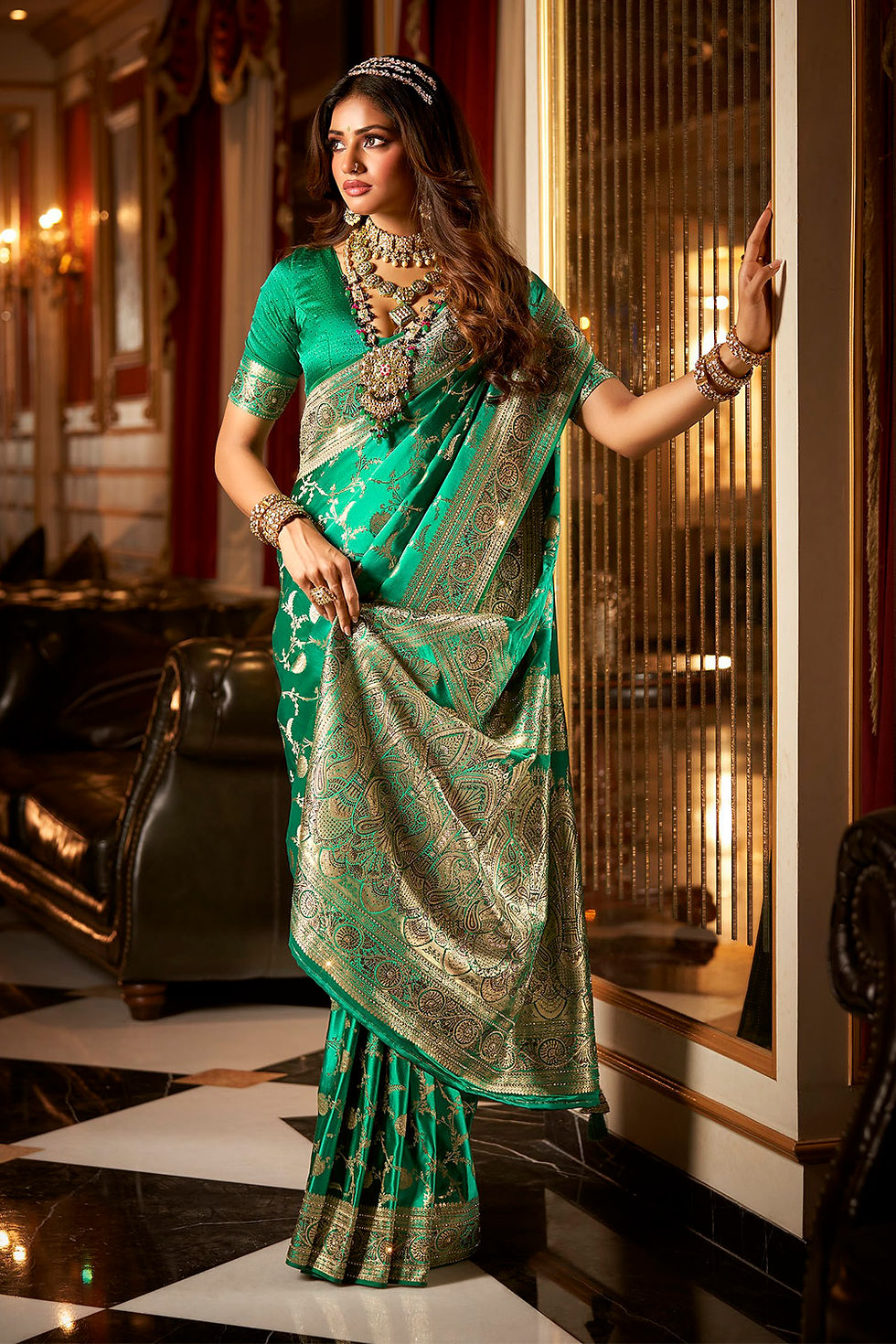 Bridal Sarees, Party Wear, Bollyood, Kanjivaram Saree, Net, Lehenga, Printed, Half Sarees, Chikankari, Bandhani, Georgette,