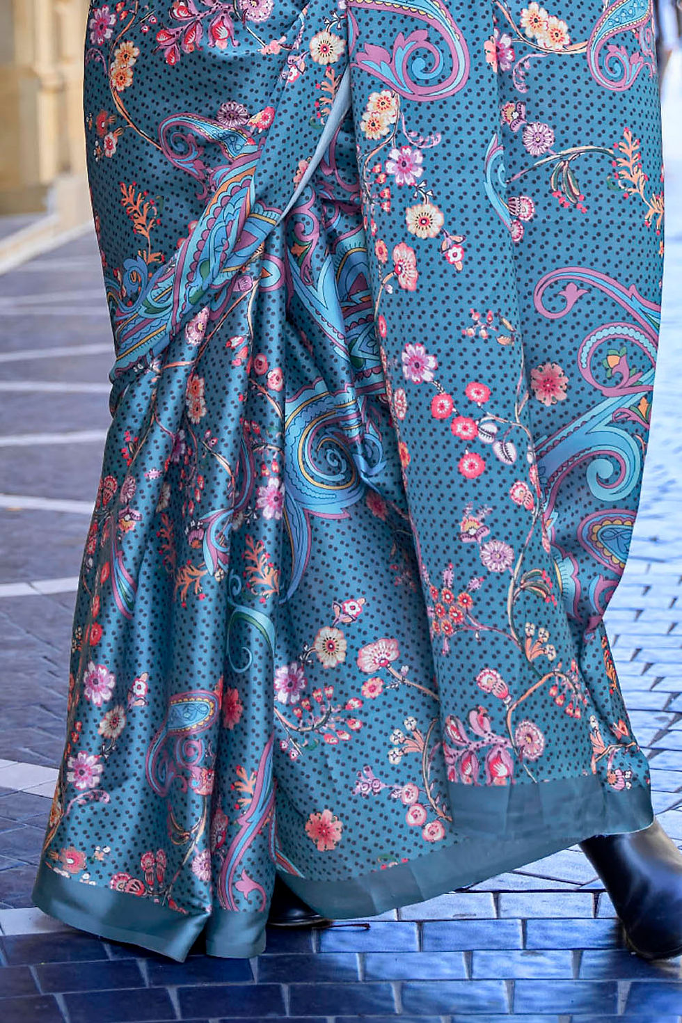 Thumbnail: Bridal Sarees, Party Wear, Bollywood, Kanjivaram Saree, Net, Lehenga, Printed, Half Sarees, Chikankari, Bandhani, Georgette,