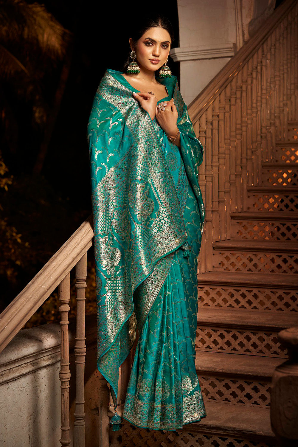 Bridal Sarees, Party Wear, Bollywood, Kanjivaram Saree, Net, Lehenga, Printed, Half Sarees, Chikankari, Bandhani, Georgette,