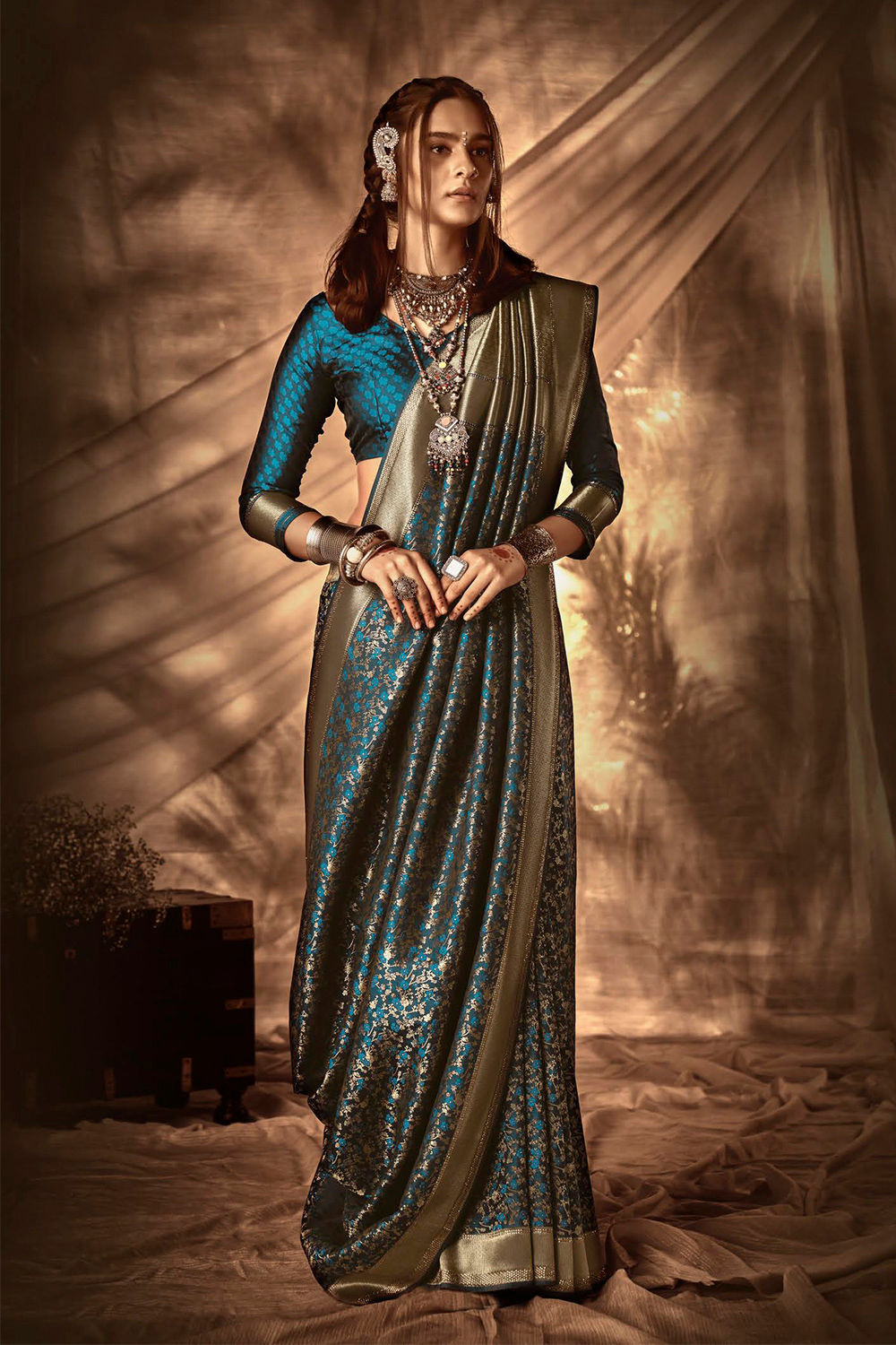 Bridal Sarees, Party Wear, Bollywood, Kanjivaram Saree, Net, Lehenga, Printed, Half Sarees, Chikankari, Bandhani, Georgette,