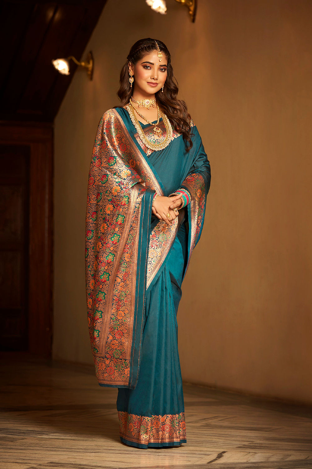 Bridal Sarees, Party Wear, Bollywood, Kanjivaram Saree, Net, Lehenga, Printed, Half Sarees, Chikankari, Bandhani, Georgette,