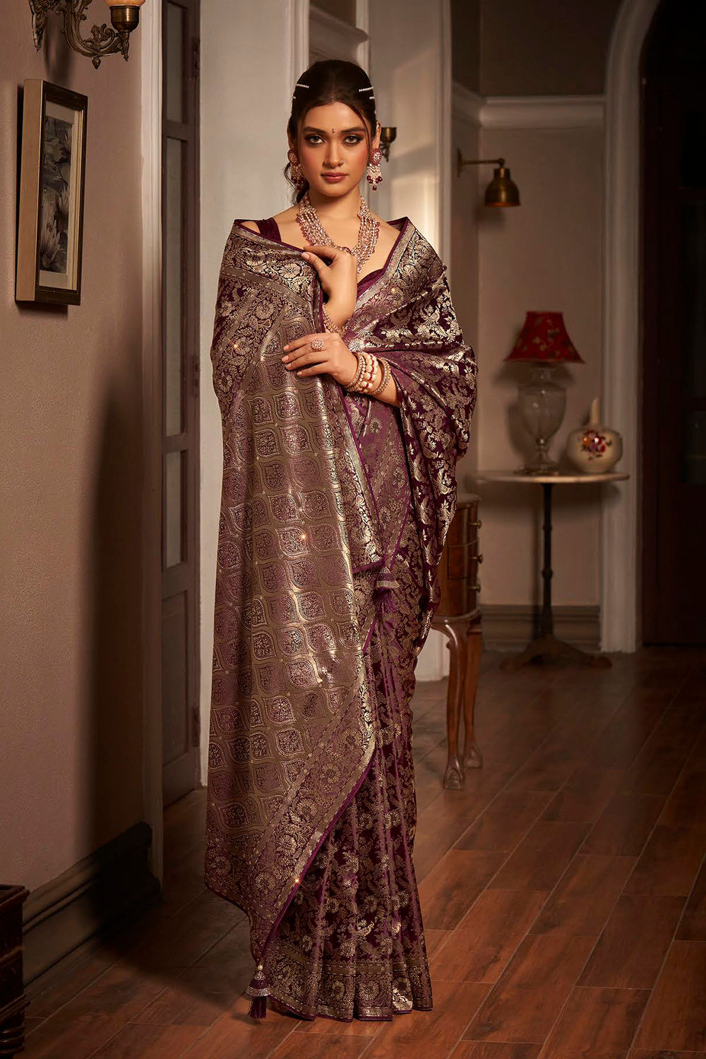 Bridal Sarees, Party Wear, Bollyood, Kanjivaram Saree, Net, Lehenga, Printed, Half Sarees, Chikankari, Bandhani, Georgette,