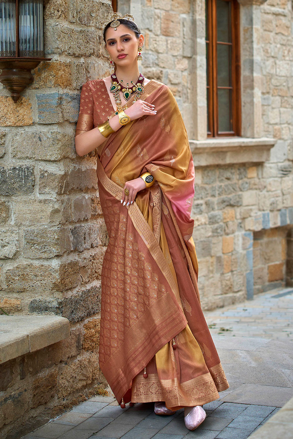 Bridal Sarees, Party Wear, Bollywood, Kanjivaram Saree, Net, Lehenga, Printed, Half Sarees, Chikankari, Bandhani, Georgette,