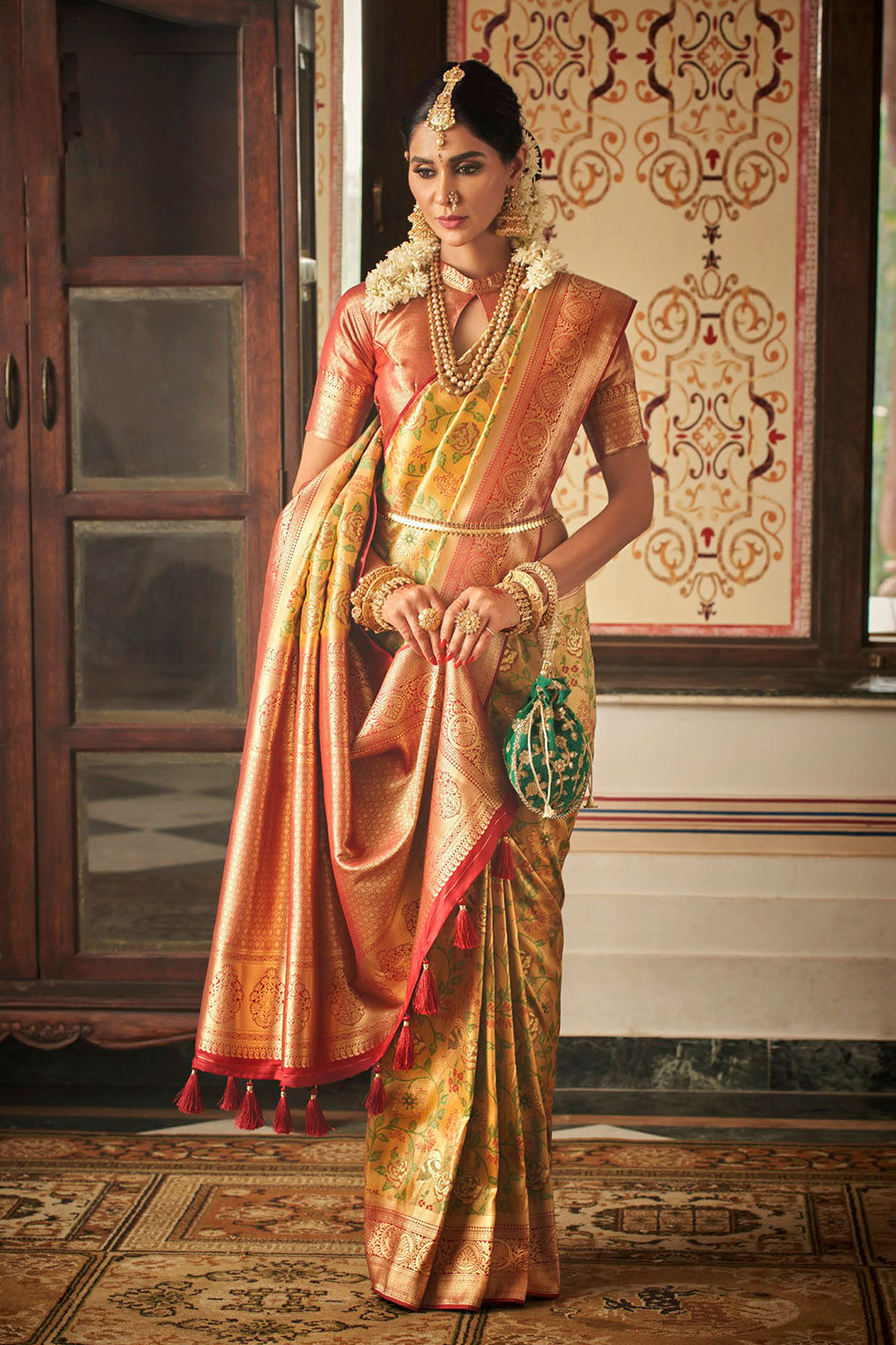 Bridal Sarees, Party Wear, Bollywood, Kanjivaram Saree, Net, Lehenga, Printed, Half Sarees, Chikankari, Bandhani, Georgette,