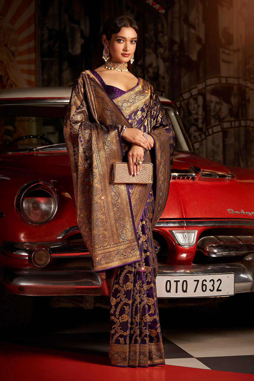 Bridal Sarees, Party Wear, Bollyood, Kanjivaram Saree, Net, Lehenga, Printed, Half Sarees, Chikankari, Bandhani, Georgette,