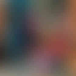 Vitrine com flores gigantes coloridas para loja de moda