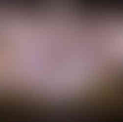 Flores gigantes de maracujá na vitrine da Apple