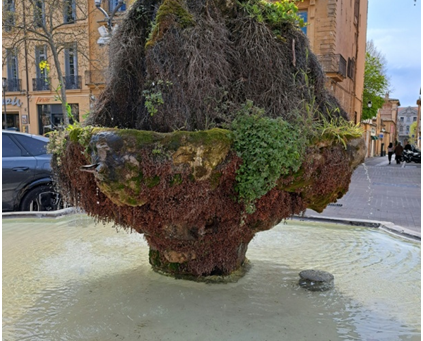 La fontaine moussue