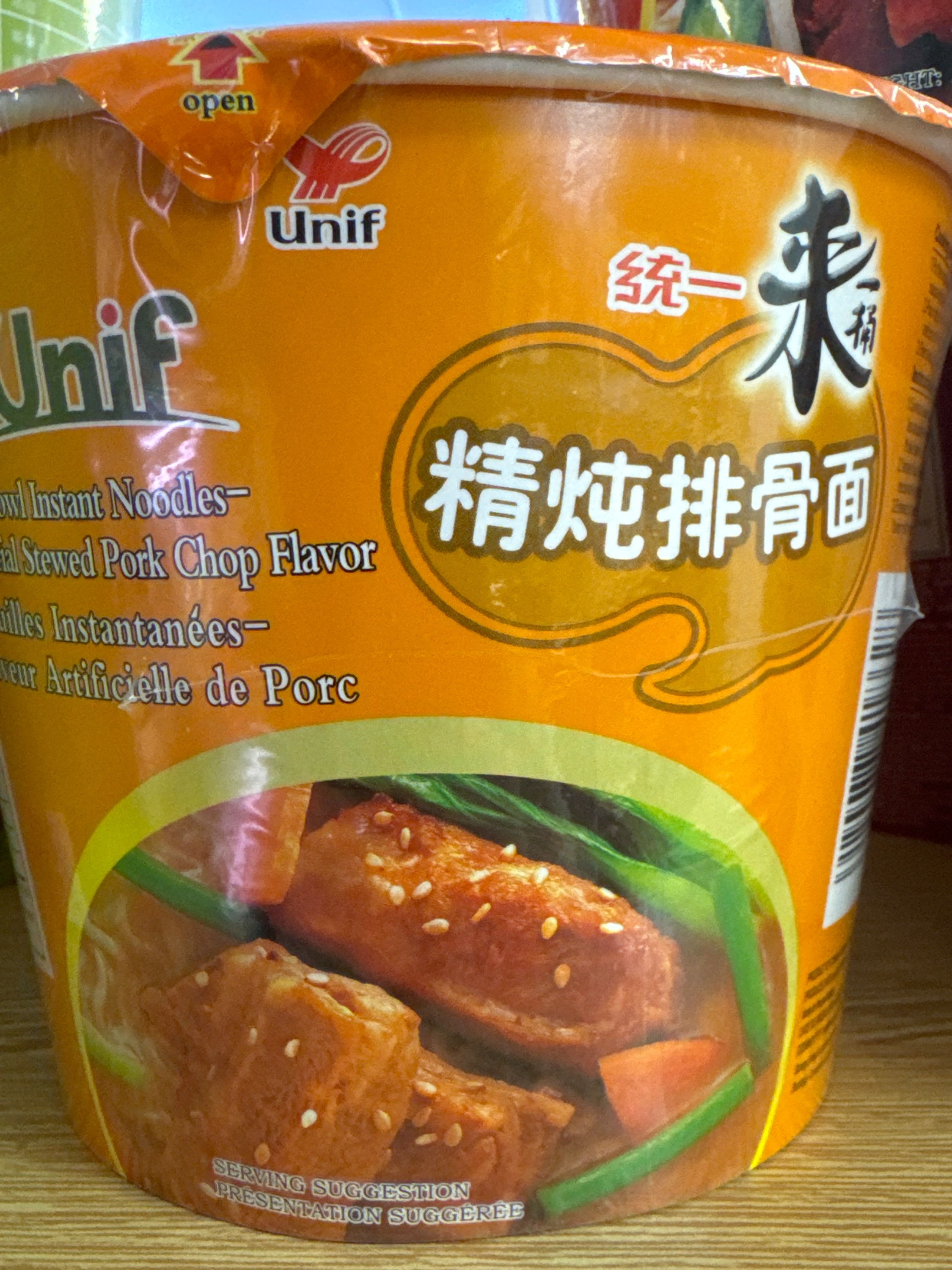 统一来一桶精炖排骨面