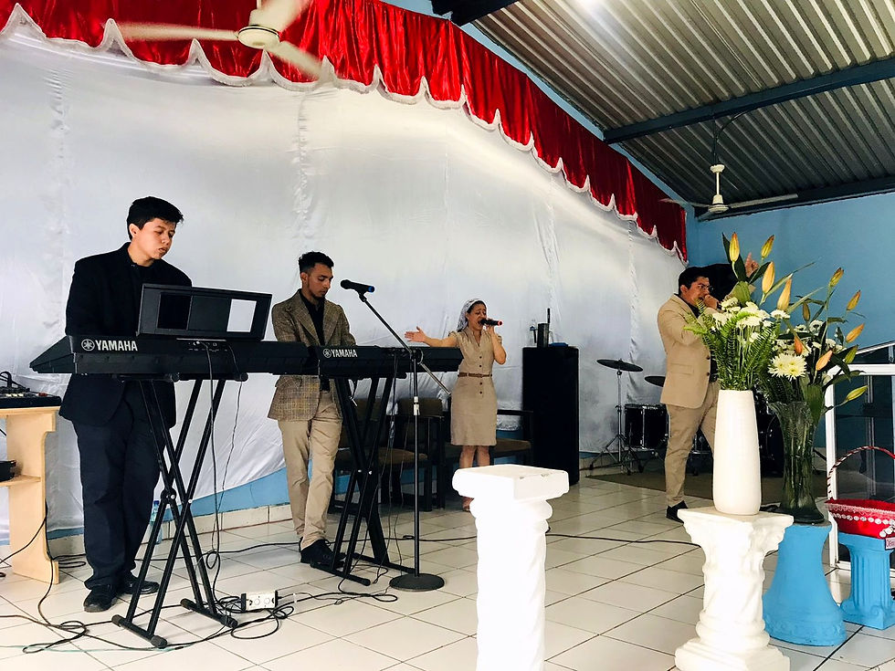 Acción de gracias de gozo y poder 
