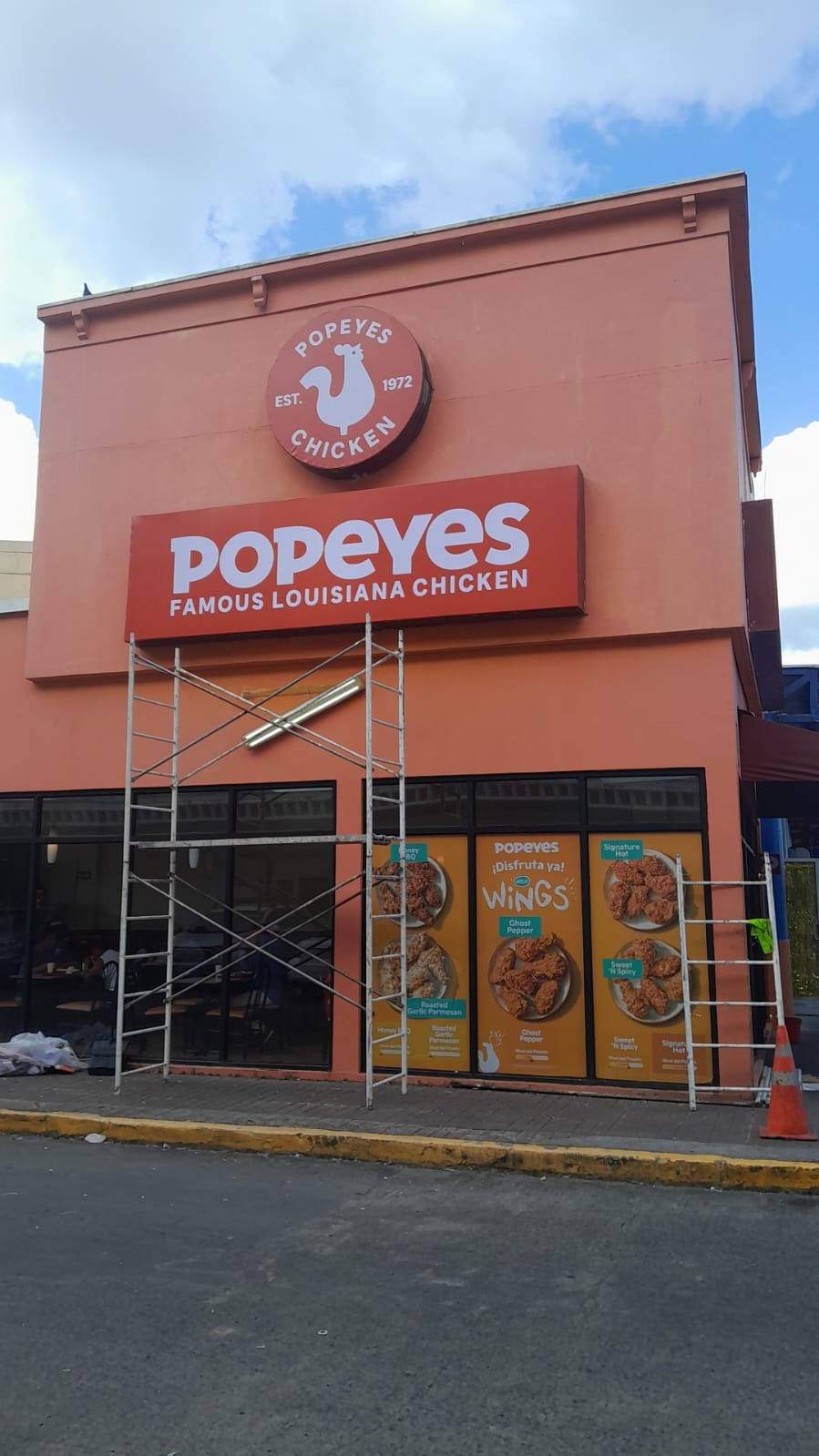 Miniatura: Letrero POPEYES