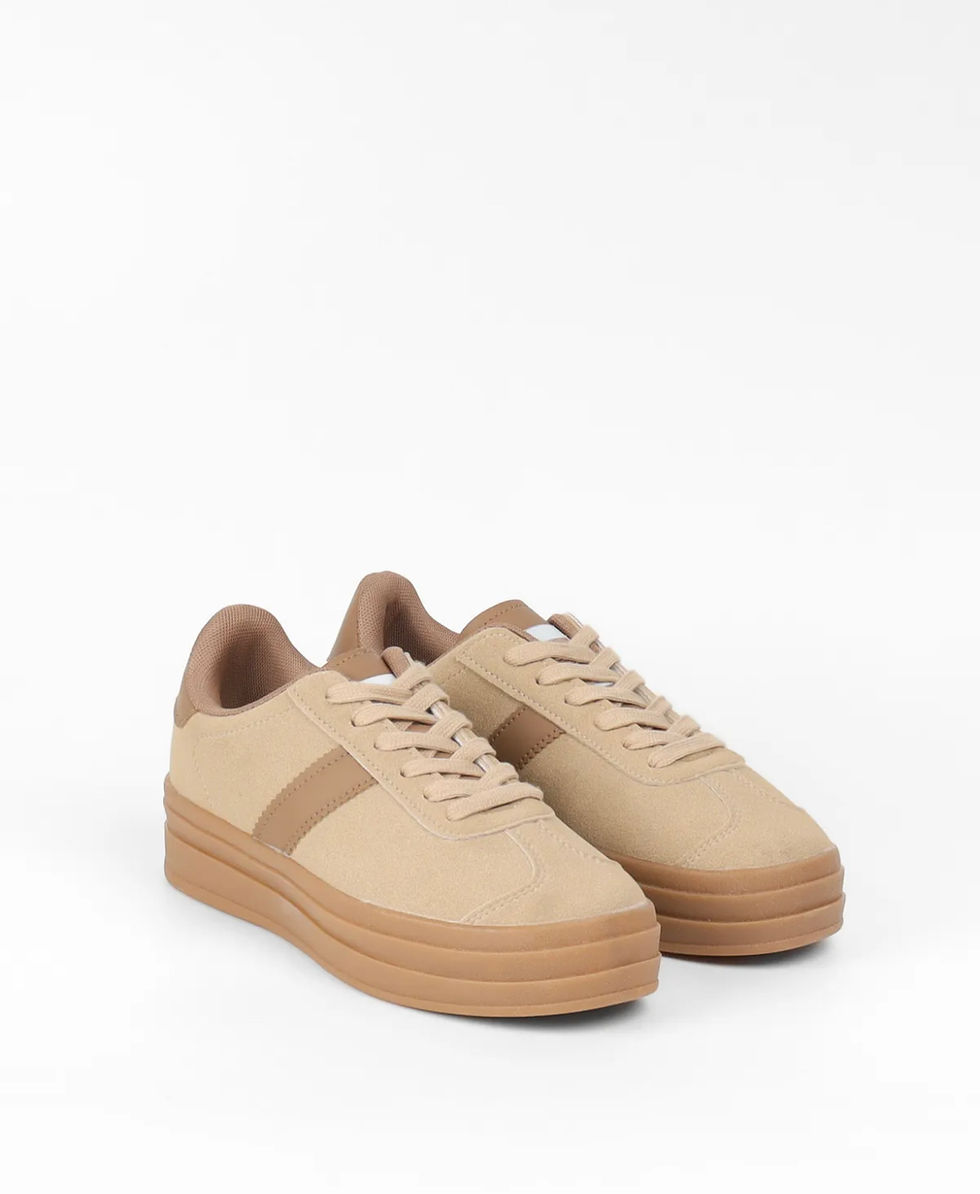 Miniature : baskets beige compensées lacets suédine bande blanche femme