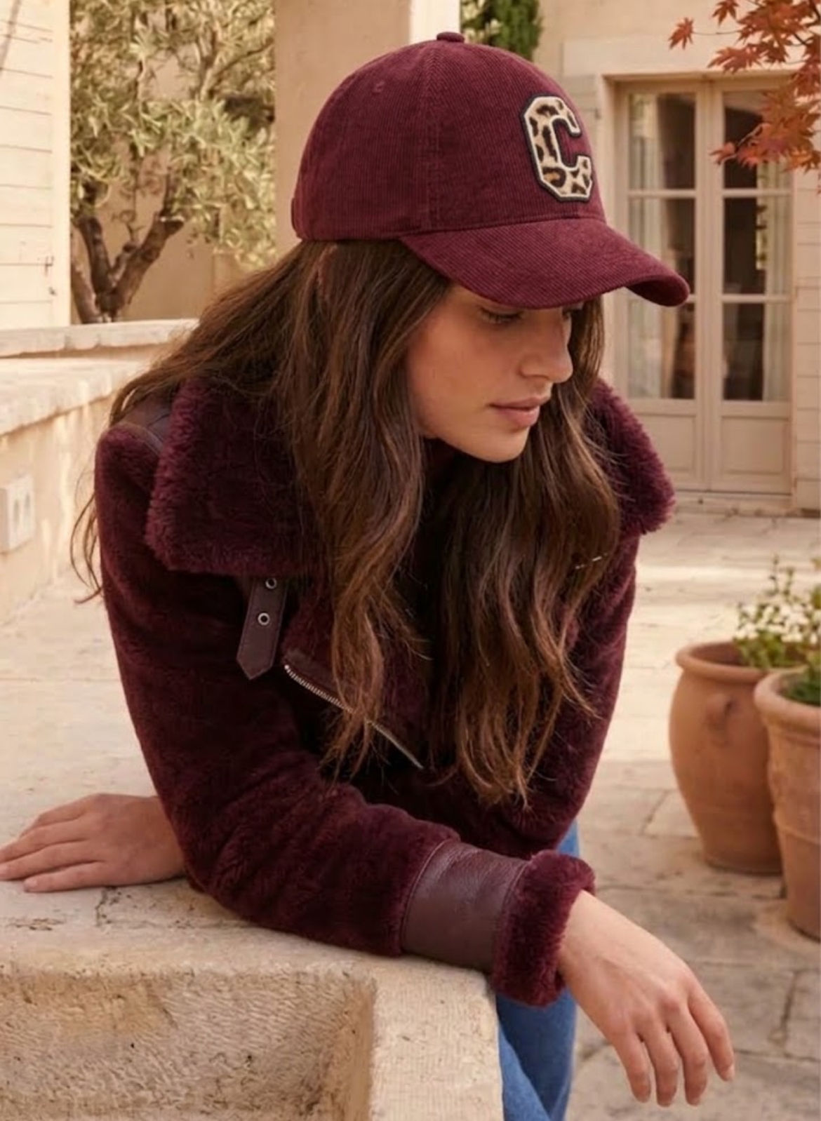 Casquette en Velours Côtelé Bordeaux – Patch "C" Imprimé Léopard